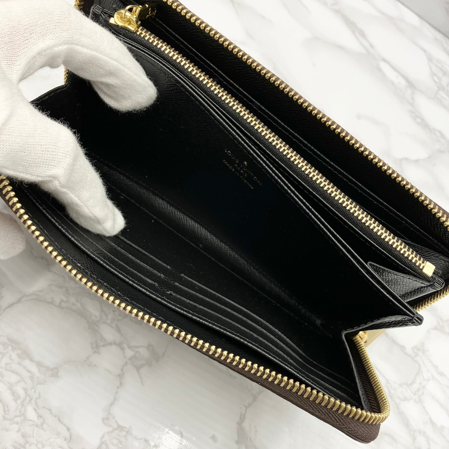 LOUIS VUITTON Monogram Giant reverse Zippy Wallet (RFID)