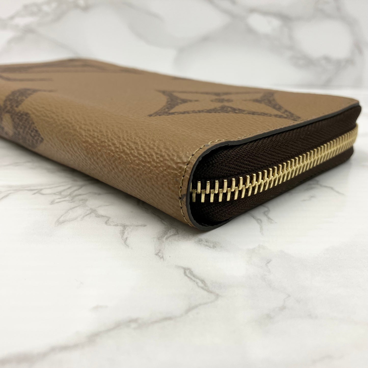 LOUIS VUITTON Monogram Giant reverse Zippy Wallet