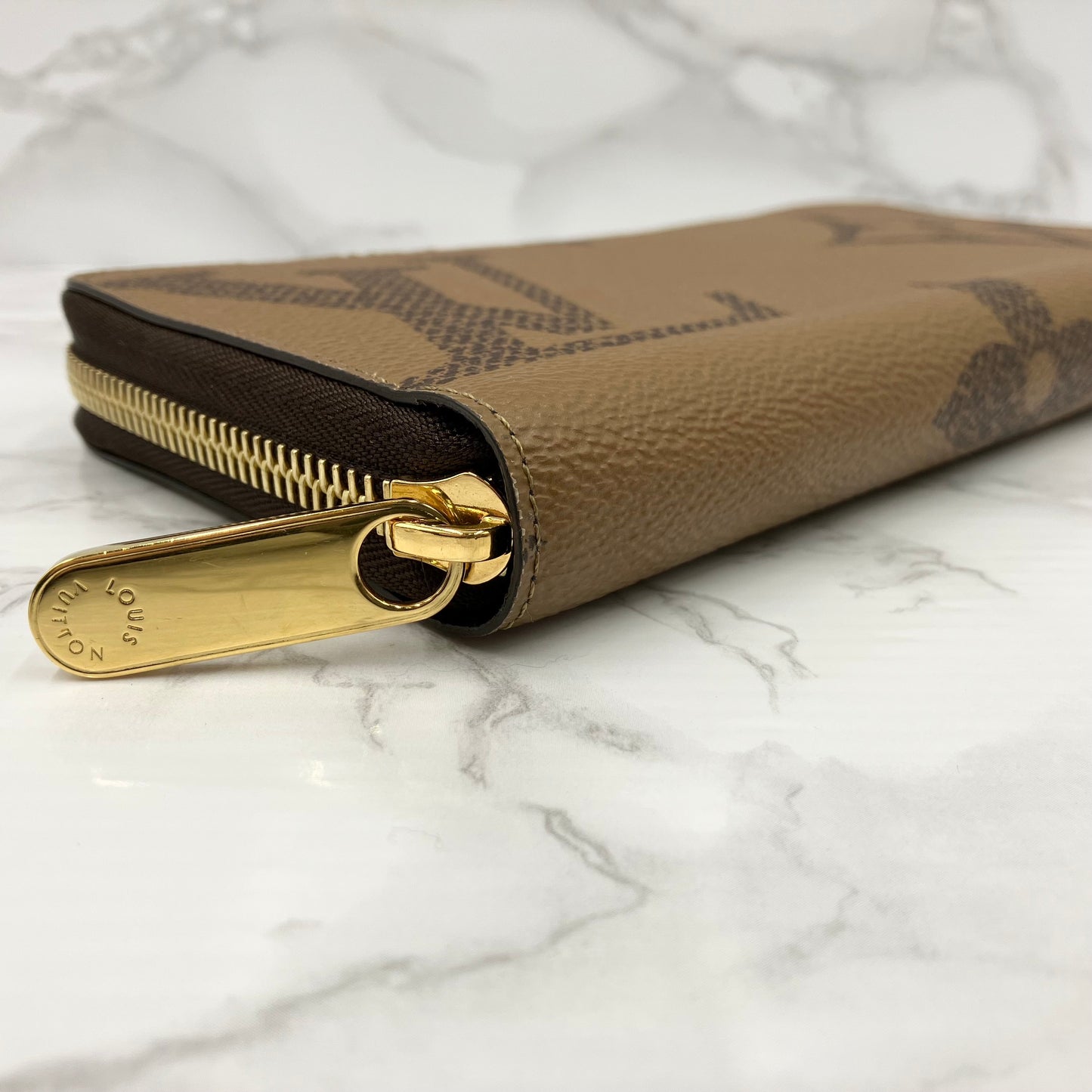 LOUIS VUITTON Monogram Giant reverse Zippy Wallet