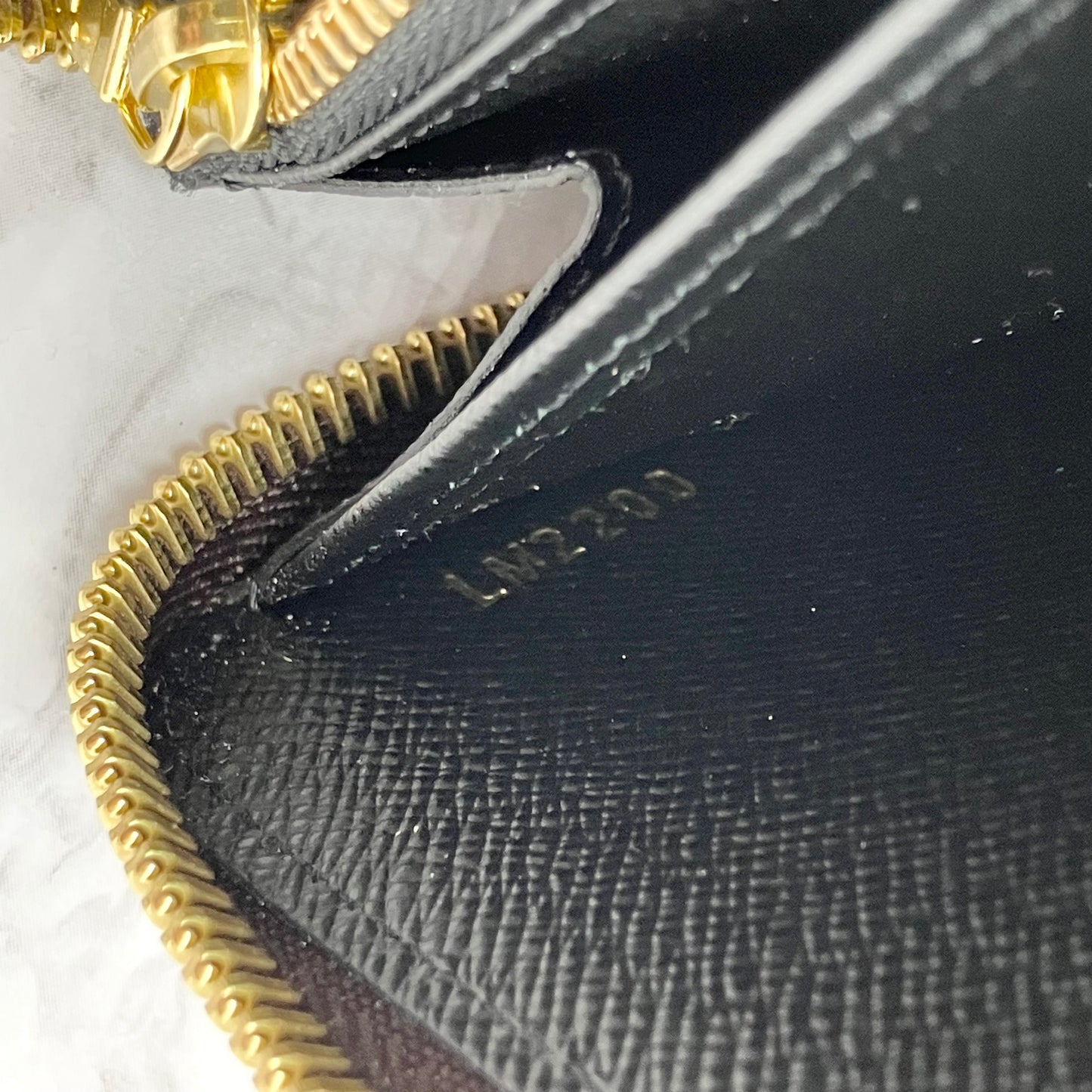 LOUIS VUITTON Monogram Giant reverse Zippy Wallet